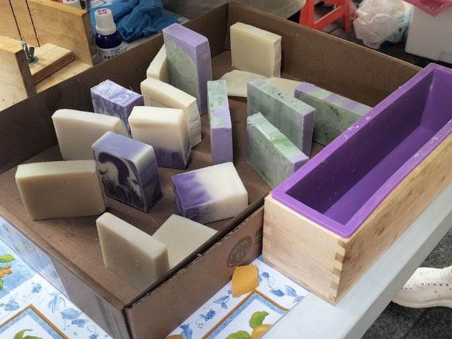 回收食用废油可制成家务清洁肥皂，资源再利用，无毒又环保。图/永庆房屋提供