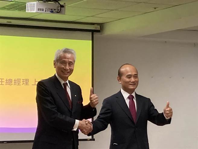 大同董事长王光祥（左）、副董事长兼总经理王金来（右）。（陈柔蓁摄）
