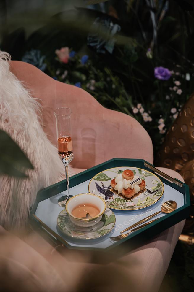 骨瓷上精致的花色，以大自然风光的设计元素与创意风格为中心。（Pinkoi提供）