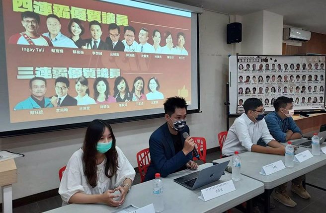 台南議會觀察聯盟今天公布台南市議會第7次定期會評鑑結果。(曹婷婷攝)