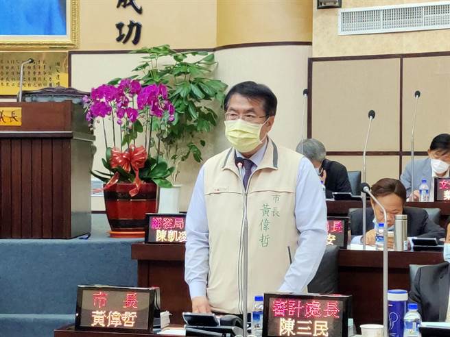 台南市長黃偉哲答詢時，公開表態「不贊成廢除死刑」。（本報資料照片）