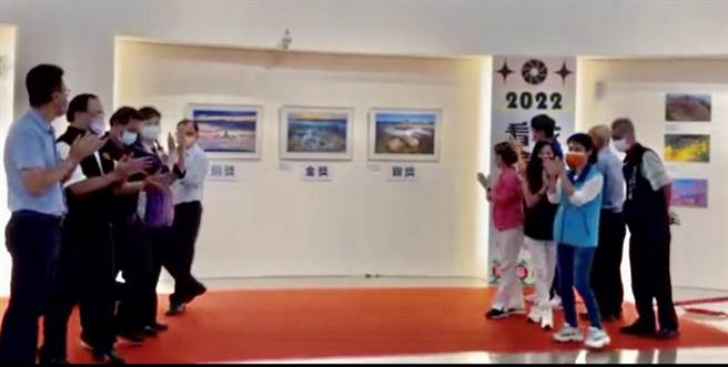 旅行台湾摄影展2日在松柏岭游客中心开幕。（参山处提供／廖志晃南投传真）