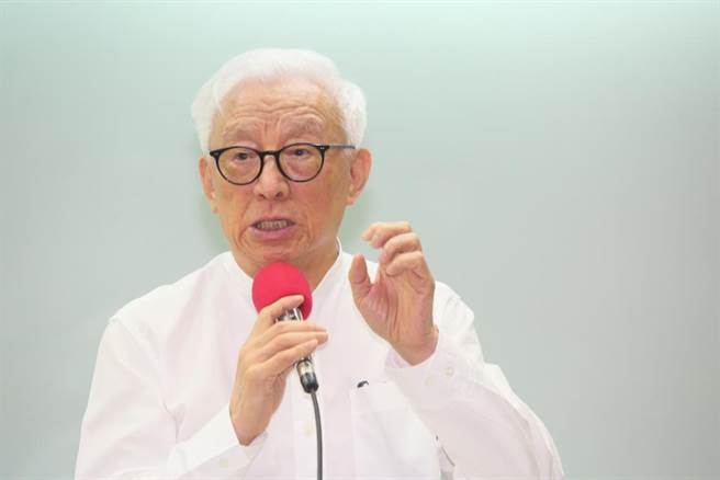 媒体人逆风的乌鸦今（2）日就曝光了曹兴诚的下场，直言「注定民进党不可能把他当自己人」。（资料照／张铠乙摄）