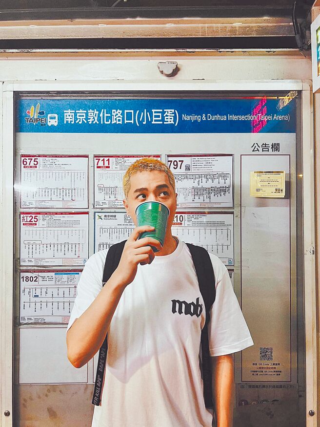 周汤豪将首度登上小巨蛋开唱，心情期待兴奋。（环球音乐提供）