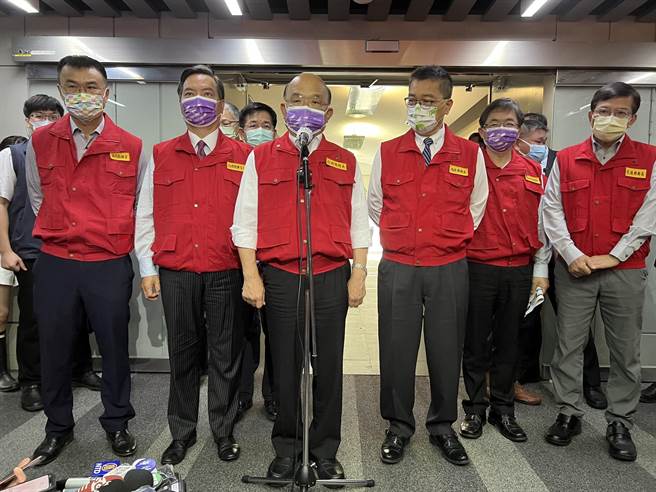 行政院長蘇貞昌上午視察中央災害應變中心。（王揚傑攝）