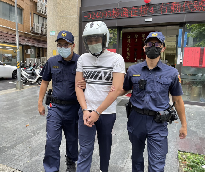 大安警于2小时后逮捕黄姓凶嫌。(叶庭欣/翻摄)
