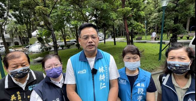 林耕仁表示，他希望市政愿景能借镜新北、台北等直辖市的成功经验，证实上个月，向台北市长参选人蒋万安借将。（林耕仁提供／陈育贤新竹传真）