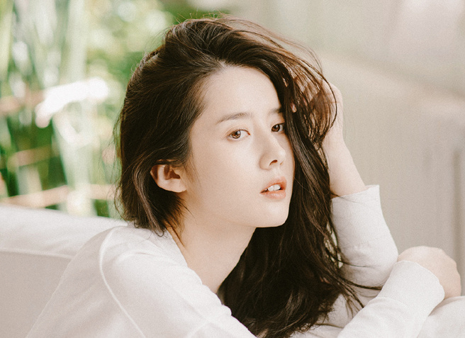 景如洋在《新喜剧之王》中饰演小米，比女主还抢眼。(图/景如洋 微博)
