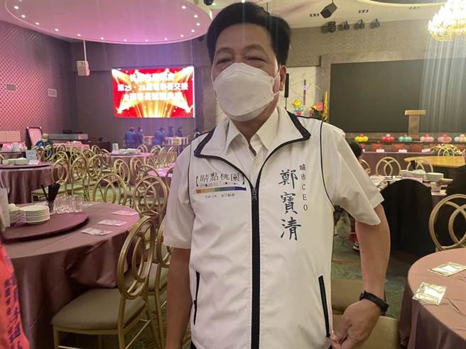 桃园市长参选人郑宝清近日屡遭攻击，他称这些招数「太low」。(吕筱蝉摄)