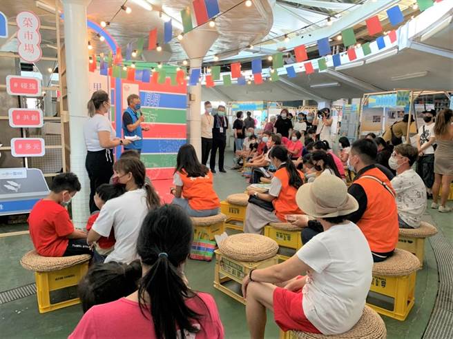 回市场去：茄芷里的太麻里市集4日登场。（蔡旻妤摄）