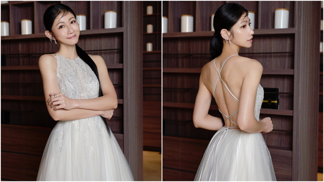 李千娜穿上美丽的白纱洋装，大露美背网讚爆。(图/李千娜 脸书)