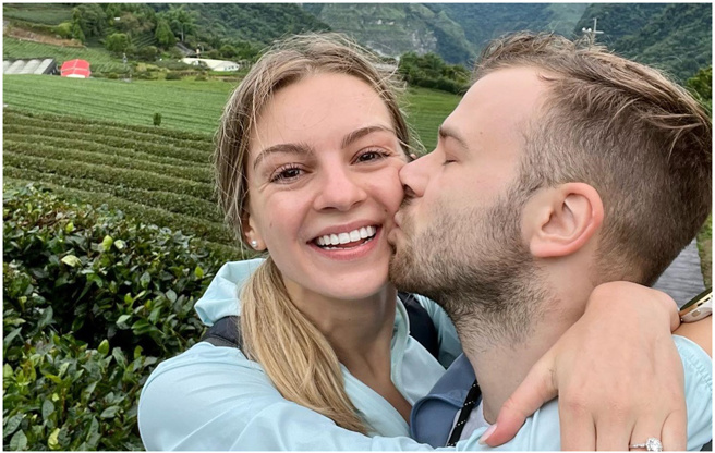 莫彩曦、Adam被網友酸用台灣健保又不繳稅。（圖／FB@Hailey莫彩曦）