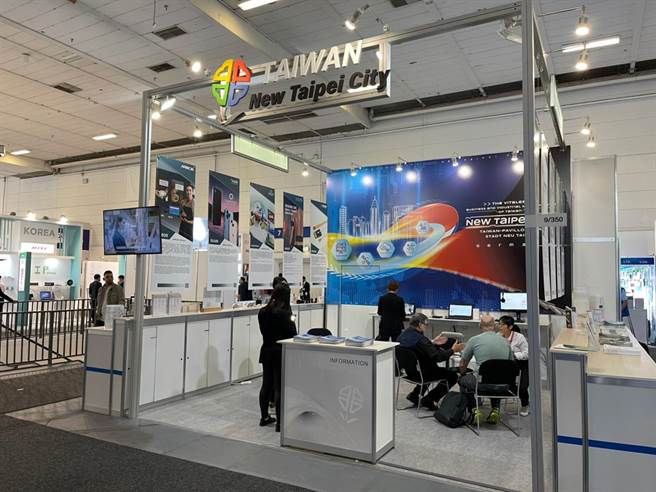 新北市再次携手12家技术领先企业，参与「2022德国柏林消费电子展」，协助业者踏上国际舞台。（新北市经发局提供）