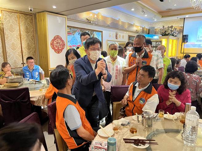 林佳龙今晚出席新北市嘉义同乡会中秋联欢晚会。（王扬杰摄）