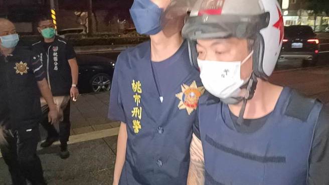 桃园市桃园区1日晚间发生枪杀命案，诈骗集团36岁苏姓男子涉嫌朝27岁陈姓、28岁杨姓男子头部开枪，苏男今天遭警方逮捕。(翻摄照片)