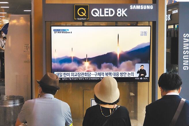 生活重担比飞弹可怕图╱美联社