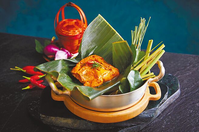 Asia49咖哩香料鱼蒸蛋，820元。（mega50提供）