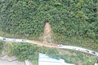 四川甘孜地震  部份通信中斷、多條道路坍方