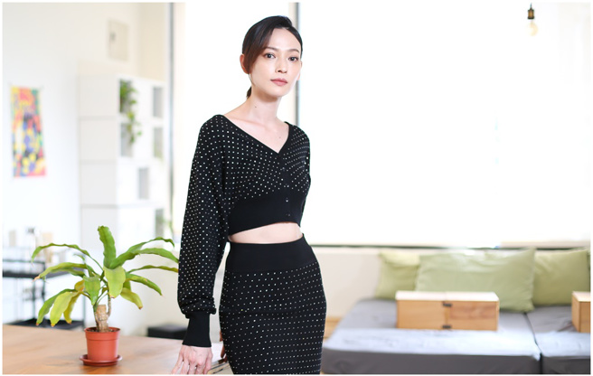 姚以缇在《科学少女》一人分饰两角，她已在同部作品分饰两角不下5次。（陈俊吉摄）