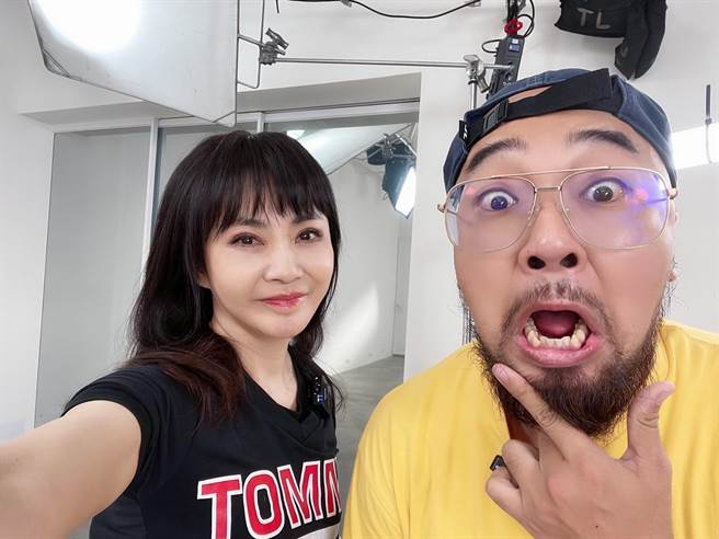 柴智屏节目第一集找来「美丽本人」登场」。（群星瑞智提供）