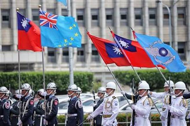 地缘战略充满挑战之际，拿塔诺：吐瓦鲁会坚守两国邦谊。(总统府提供)