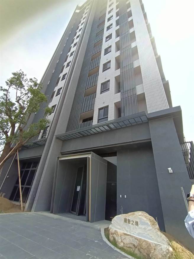 台中市丰原区一处259户预售屋交屋时，土地持分坪数短缺引发争议。（陈淑娥摄）