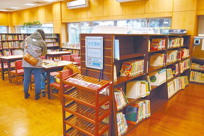 新竹县与新竹市、桃园市、台北市启动一证通服务，共享馆藏千万册图书。（新竹县政府提供／邱立雅竹县传真）