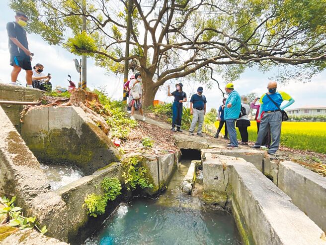台中市潭雅神社区大学开设「古道水圳歷史路线」课程，让后人洞察先民开荒辟地的艰辛歷程。(台中市政府提供／陈世宗南投传真）
