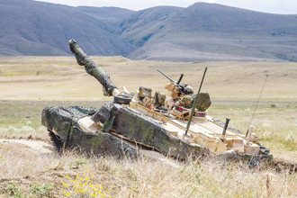 陸軍新購M1A2T戰車與海馬斯多管火箭  明年正式派員赴美接裝