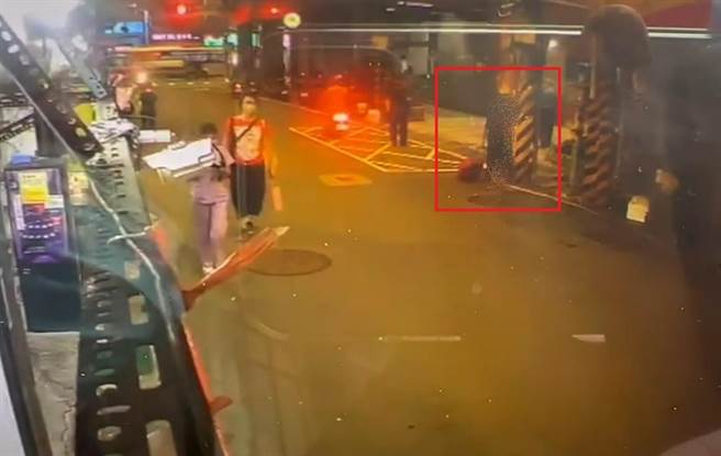 梁男大哥曾拿着行李箱多次往返住处。（民眾提供／李奇叡新北传真）