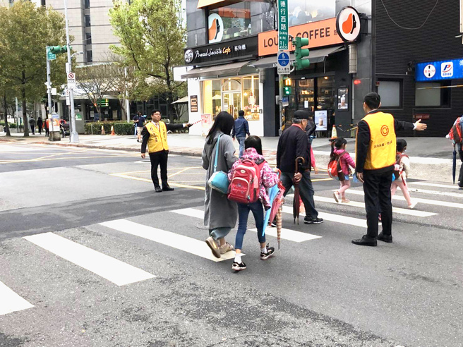 永庆房屋期待透过响应交通安全月，发挥企业的影响力，为民眾的交通安全尽心力。(图/永庆房屋提供)