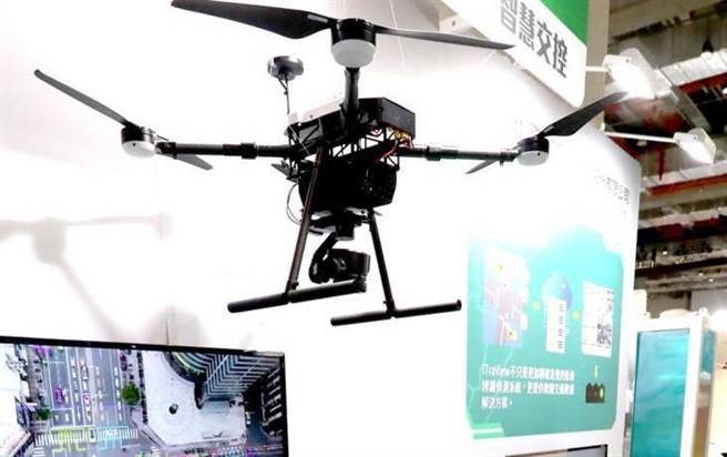 国民党台北市议员徐弘庭6日指出，当前台北市政府利用画设禁航区和申请制作为管理手段，但近2年无人机违规升空案达93件，最后仅开罚7件，暴露执法困难和申请制毫无作用的现况。（示意图，本报资料照片）