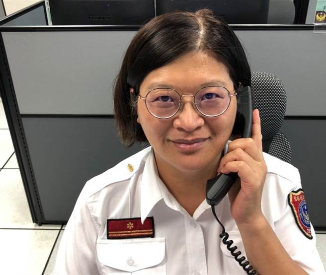 萧美娟去年指导救活20人，是全台六都以外县市的第一名，云林县消防局护理师萧美娟今 （6日）获消防署颁奖表扬为「生命捕手」。（周丽兰摄）