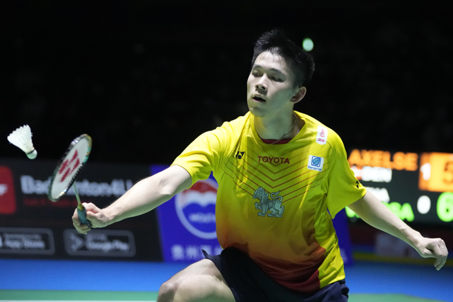 世界羽联拍摄轻松短片，邀请泰国男单好手昆拉武特，学几个中文单词。（资料照／美联社）