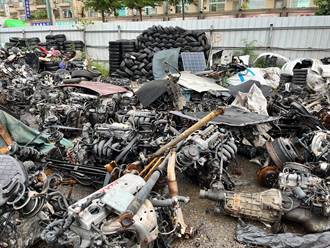 觀音農地堆滿輪胎、汽機車組件「廢油外漏」居民憂泰豐大火重演