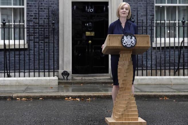 特拉斯（Liz Truss）成为继「铁娘子」柴契尔夫人、梅伊以来，英国史上第3位女性首相。（美联）