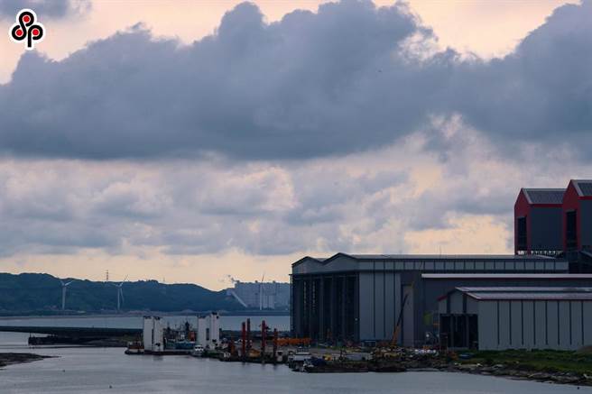 为配合蔡政府再生能源政策，多间厂商陆续进行离岸风电开发。（报系资料照）