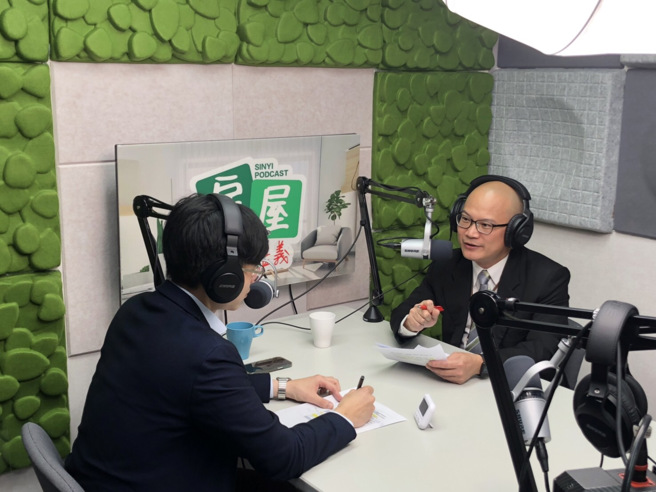 信义房屋转型办公室协理陈世强说明AI智能推荐如何帮助屋主买房不再靠运气。（图∕信义房屋提供）