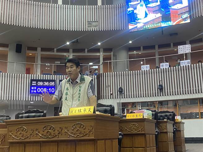 台东县焚化炉最快10月试营运，台东县县议员林参天7日关心重启验收事宜。（蔡旻妤摄）