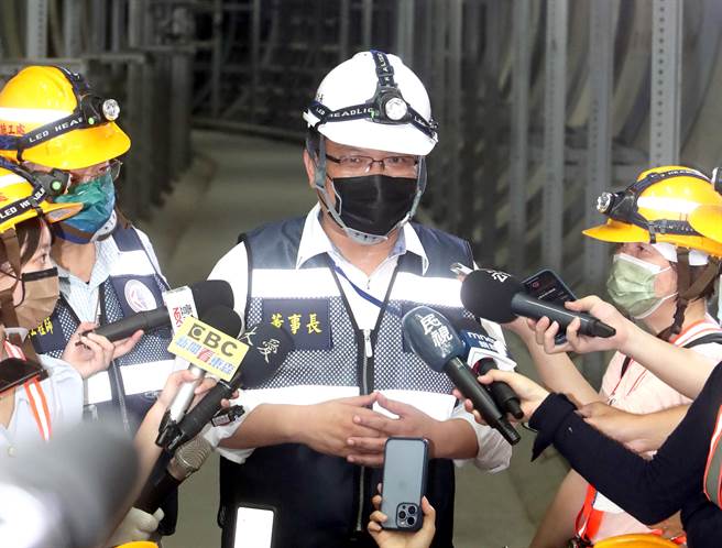 卡关10年的松湖超高压变电所9月底即将在北市都审会中审查，经济部次长、台电代董事长曾文生喊话北市长与候选人支持。(图／郑任南摄)