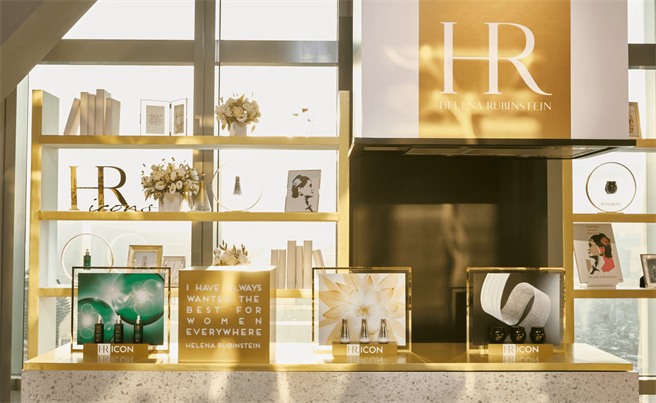 台湾莱雅百货专柜美丽的陈列架使用再生压克力，达成循环利用。（台湾莱雅提供）