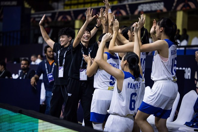 中华队在U18亚青女篮暌违20年首胜中国大陆。（取自FIBA官网）