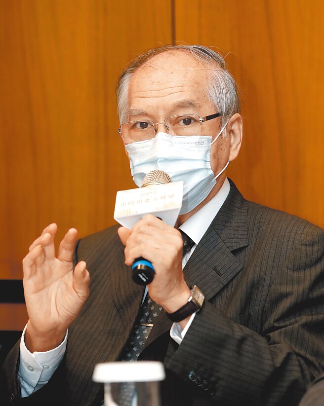 旺旺中时媒体集团6日举行「2022中时房产金牌奖—高峰论坛」，德明财经科技大学客座教授庄孟翰发言。（刘宗龙摄）