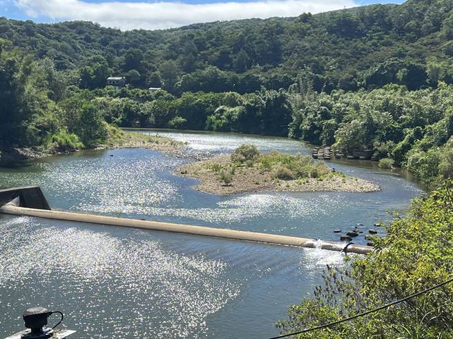 受气候异常影响，今年暑假基隆、东北角地区高温不雨，新北贡寮净水场水量急降，导致基隆中正、信义区高地缺水。（本报资料照片）