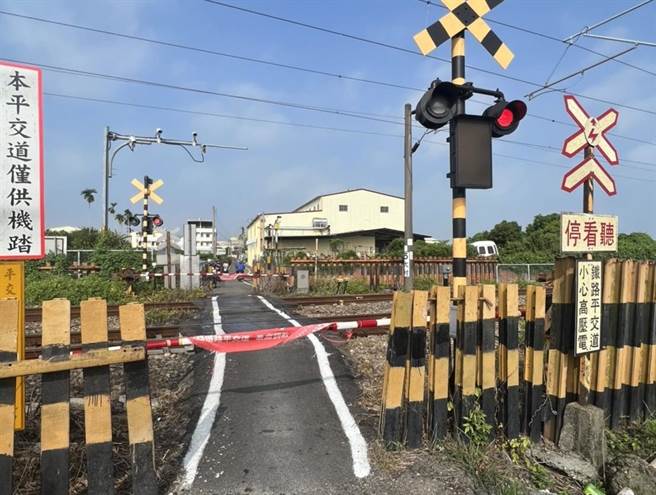 当地民眾表示，已经故障好几天了，1天3、5次，一次都20至30分钟不等，相当扰民。（翻摄彰化踢爆网／吴建辉彰化传真）