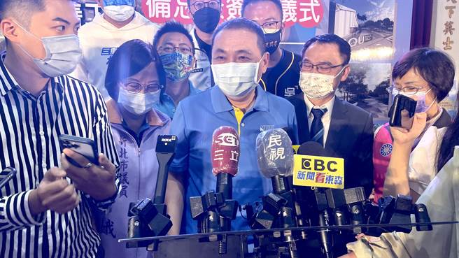 针对恩恩爸的发文，新北市长侯友宜回应表示，完全能够感同身受。（吕健豪摄）