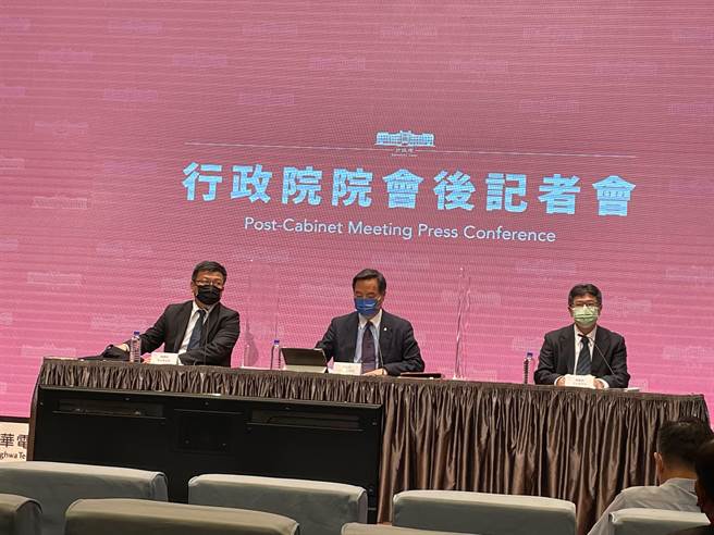 行政院院会后记者会。（叶书宏摄）