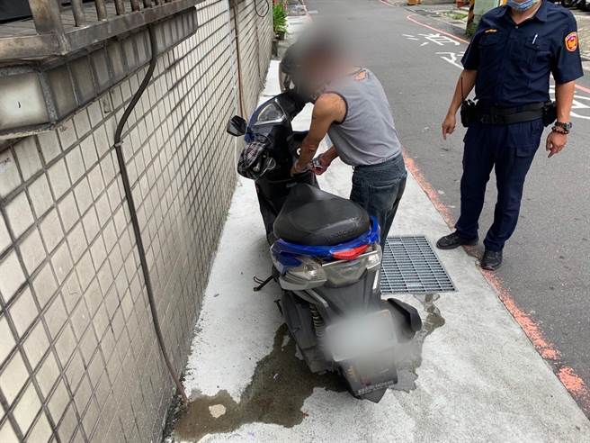 基隆市警察局第三分局7日中午，在热心民眾协助下，顺利以现行犯逮捕惯窃陈嫌。（基隆市警察局提供／张志康基隆传真）