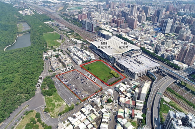 高铁左营站前的转运专用区及广停用地将变更为「左营高铁科技之心」，预计明年将以公办都更方式招商。（柯宗纬翻摄）
