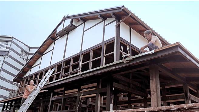 杨二三想盖一栋能传承给未来子孙的百年家屋。（前景娱乐提供）